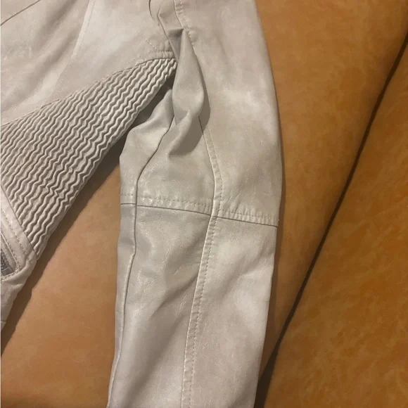 Bernardo Girls Jacket Women Size 14/16 Beige Zip Up & Buckle NWOT Pockets - Picture 5 of 12